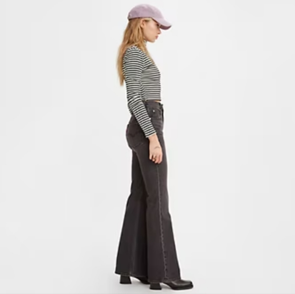 Levi's 70s High Flare Jeans - Picture 13 of 14